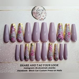 Vintage Floral Press-on Nails